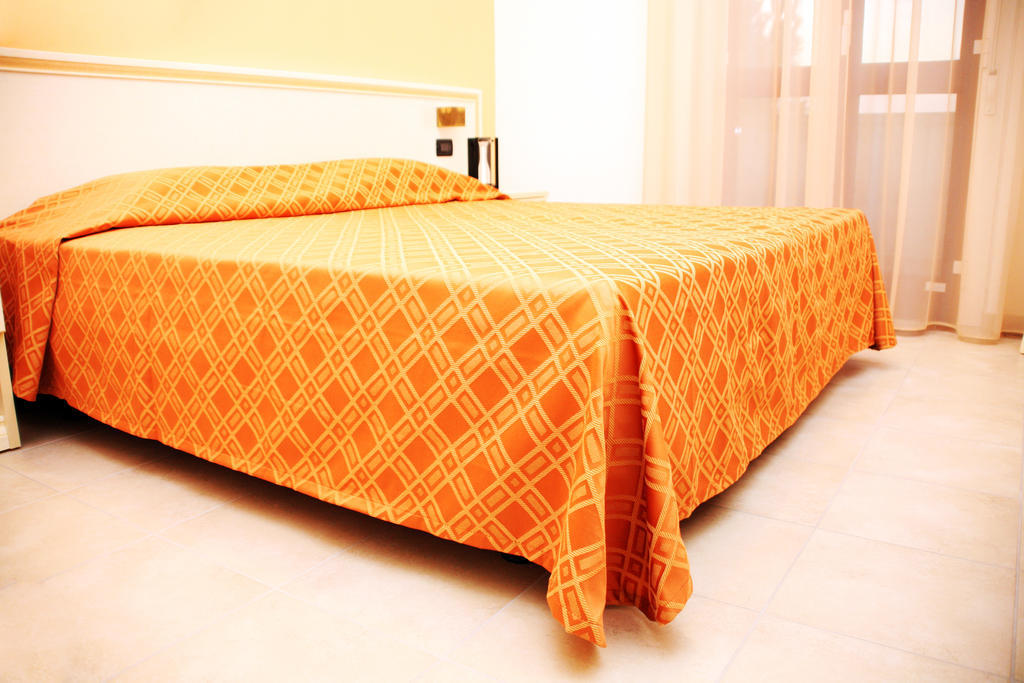 Hotel Leondoro Castel Frentano Habitación foto